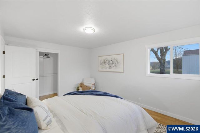 33001 Sand Ridge Rd, Lebanon, OR 97355