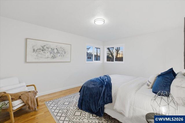 33001 Sand Ridge Rd, Lebanon, OR 97355