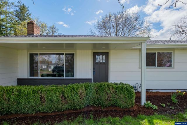 33001 Sand Ridge Rd, Lebanon, OR 97355