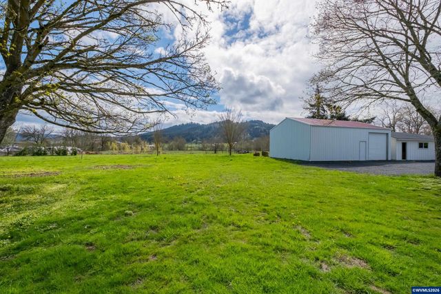 33001 Sand Ridge Rd, Lebanon, OR 97355