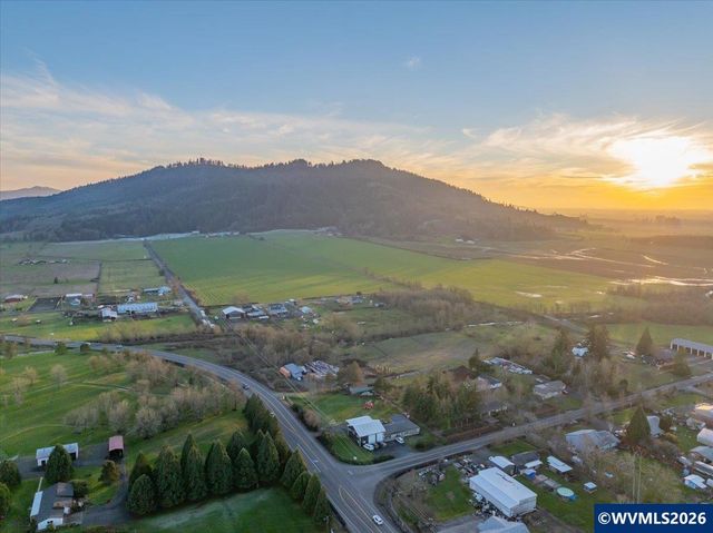 33001 Sand Ridge Rd, Lebanon, OR 97355