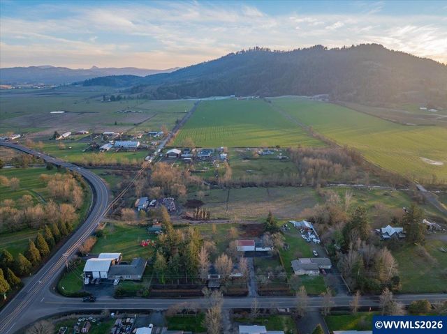 33001 Sand Ridge Rd, Lebanon, OR 97355