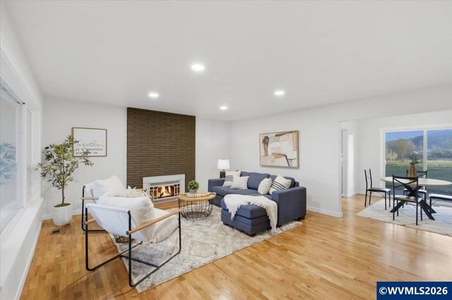 33001 Sand Ridge Rd, Lebanon, OR 97355