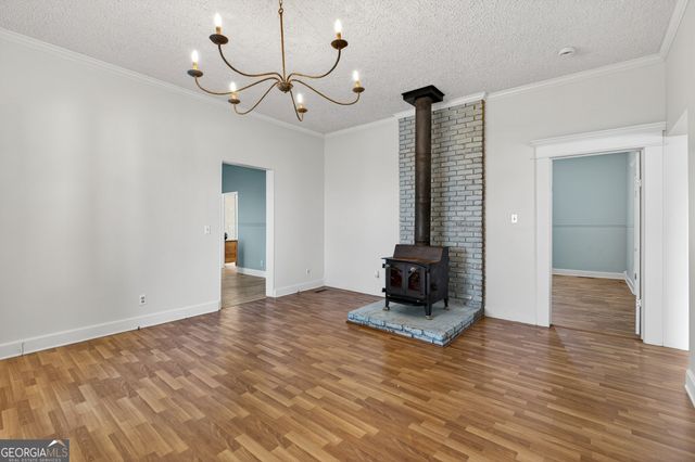 212 S Piedmont Street, Calhoun, GA 30701