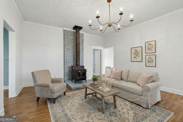 212 S Piedmont Street, Calhoun, GA 30701