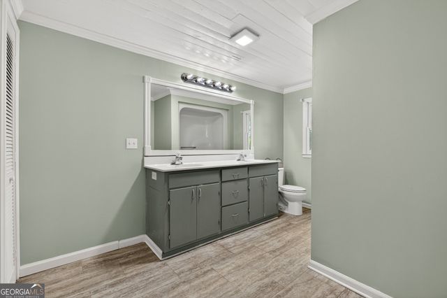 212 S Piedmont Street, Calhoun, GA 30701