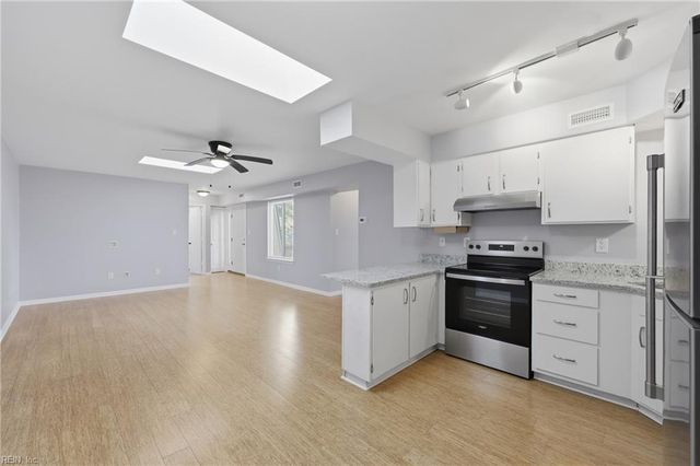 1014 Lands End WAY, Virginia Beach, VA 23451
