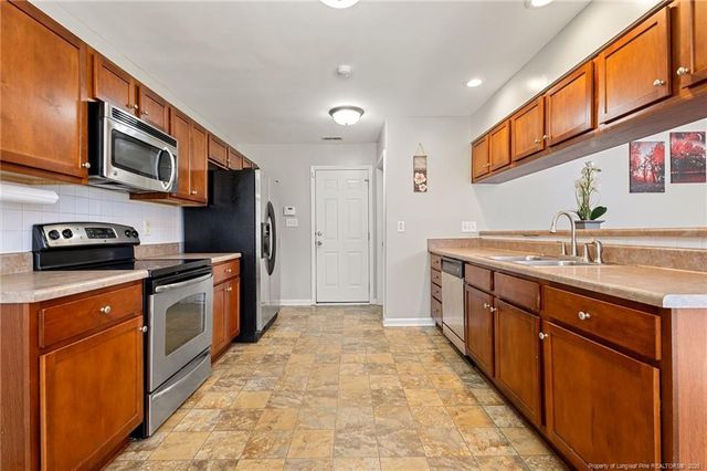 167 Ranier Drive, Raeford, NC 28376