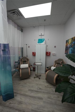 7171 SW 24th St, Miami, FL 33155