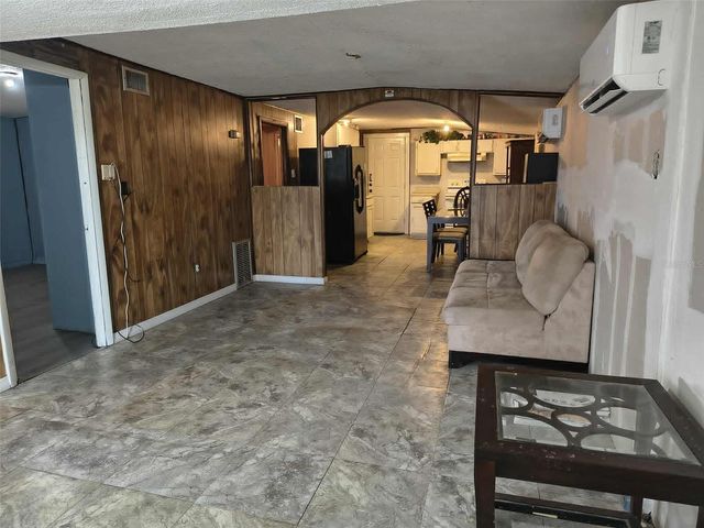 611 SHORT STREET, Plant City, FL 33563