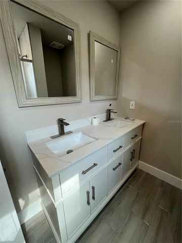 1042 36TH STREET, Orlando, FL 32805