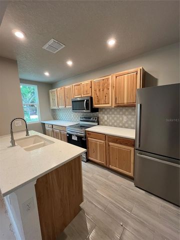1042 36TH STREET, Orlando, FL 32805