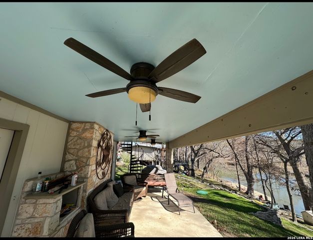 1080 Guadalupe, New Braunfels, TX 78132