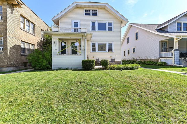 1308 S 76th 1310 STREET, West Allis, WI 53214