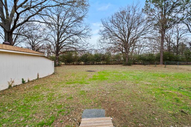 152 Paul Addition, Searcy, AR 72143