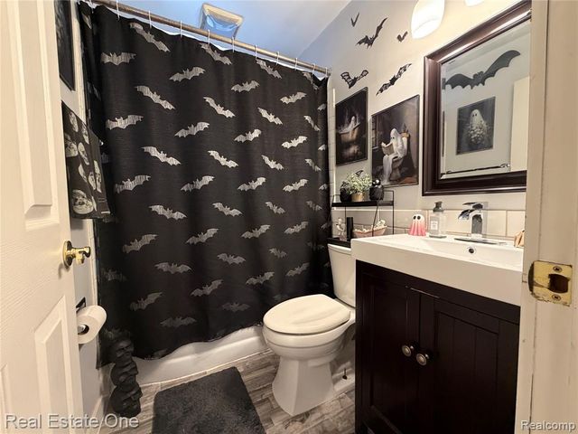 18875 Robert Street, Melvindale, MI 48122