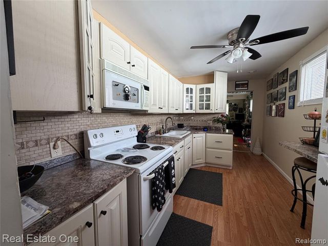 18875 Robert Street, Melvindale, MI 48122