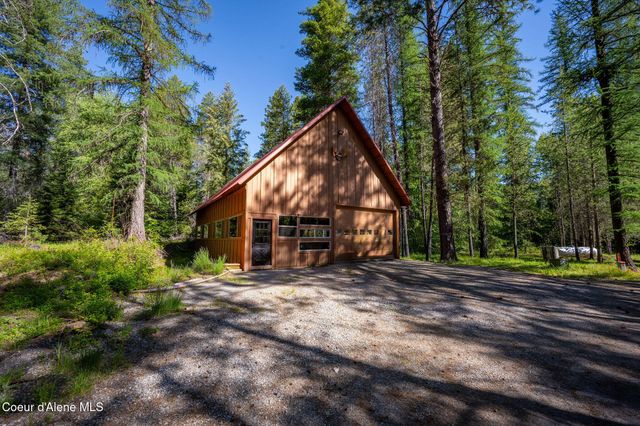 6045 Upper Pack River RD, Sandpoint, ID 83864