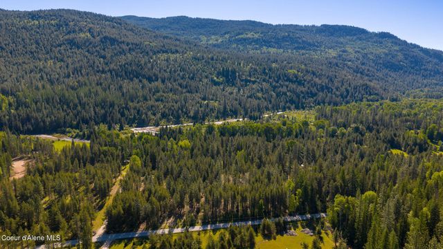 6045 Upper Pack River RD, Sandpoint, ID 83864