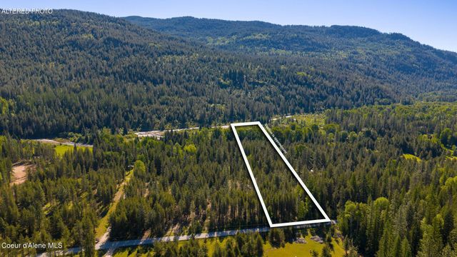 6045 Upper Pack River RD, Sandpoint, ID 83864