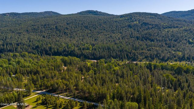6045 Upper Pack River RD, Sandpoint, ID 83864