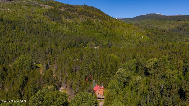 6045 Upper Pack River RD, Sandpoint, ID 83864