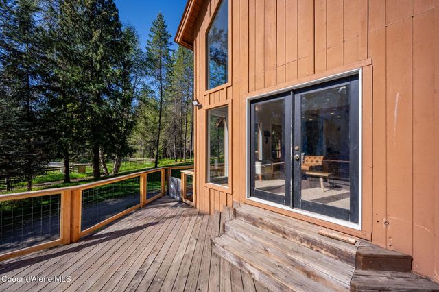 6045 Upper Pack River RD, Sandpoint, ID 83864