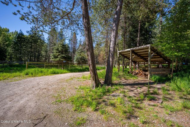 6045 Upper Pack River RD, Sandpoint, ID 83864