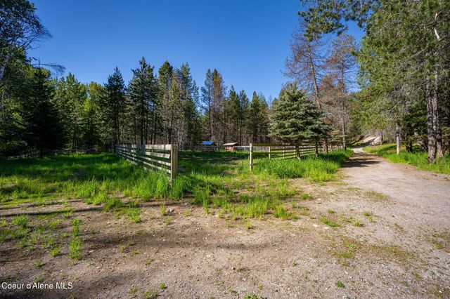 6045 Upper Pack River RD, Sandpoint, ID 83864