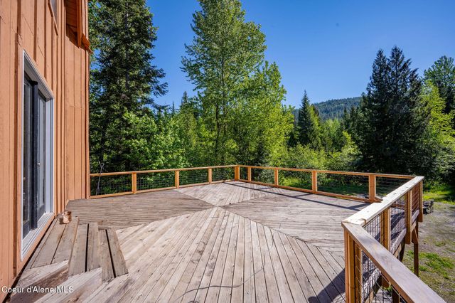 6045 Upper Pack River RD, Sandpoint, ID 83864