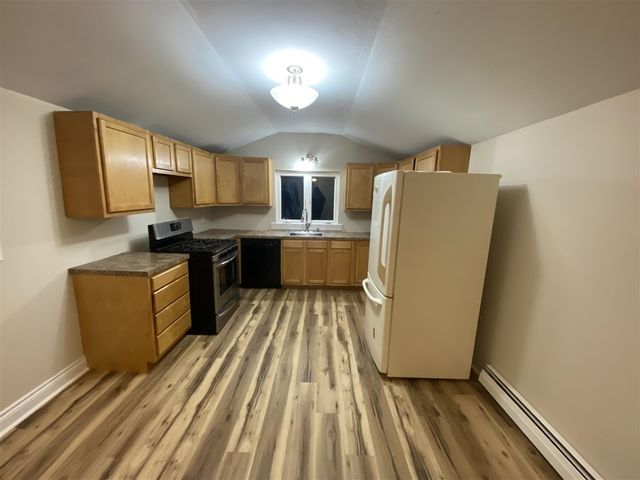 217 Cedar Street, Paw Paw, MI 49079