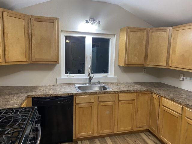 217 Cedar Street, Paw Paw, MI 49079