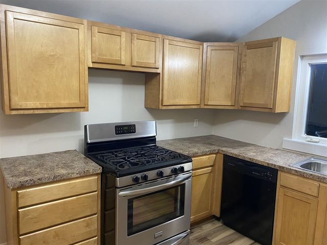 217 Cedar Street, Paw Paw, MI 49079