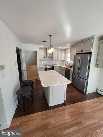 300 ADAMS RD, King Of Prussia, PA 19406