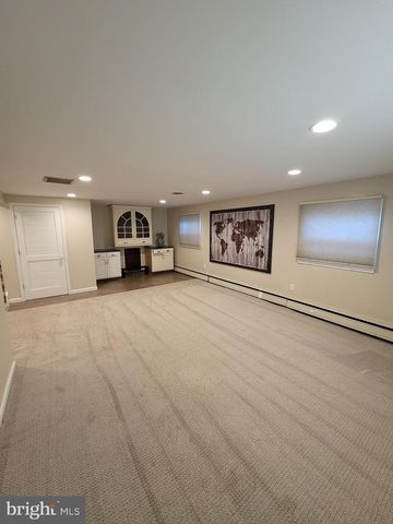 300 ADAMS RD, King Of Prussia, PA 19406