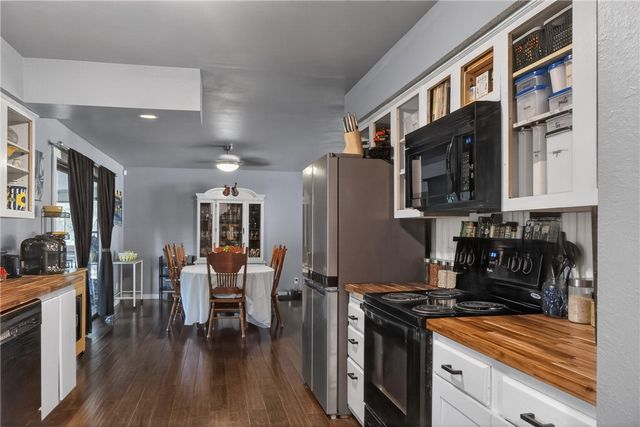 22 Hatcher Drive, Bella Vista, AR 72715