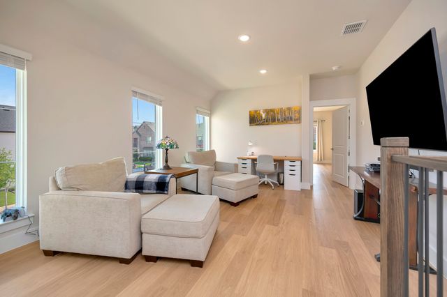 4720 Smokey Quartz Lane, Arlington, TX 76005