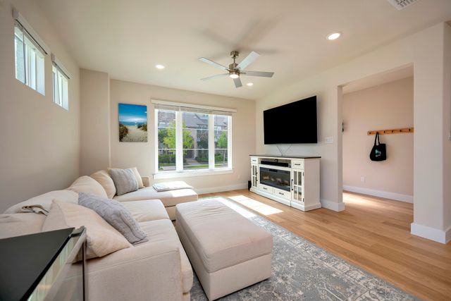 4720 Smokey Quartz Lane, Arlington, TX 76005