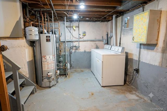 333 N Albany Avenue, Massapequa, NY 11758