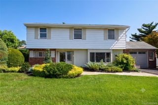 333 N Albany Avenue, Massapequa, NY 11758