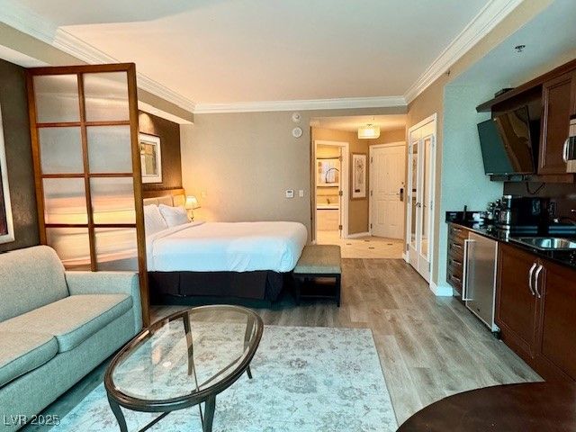 125 East Harmon Avenue 1003, Las Vegas, NV 89109