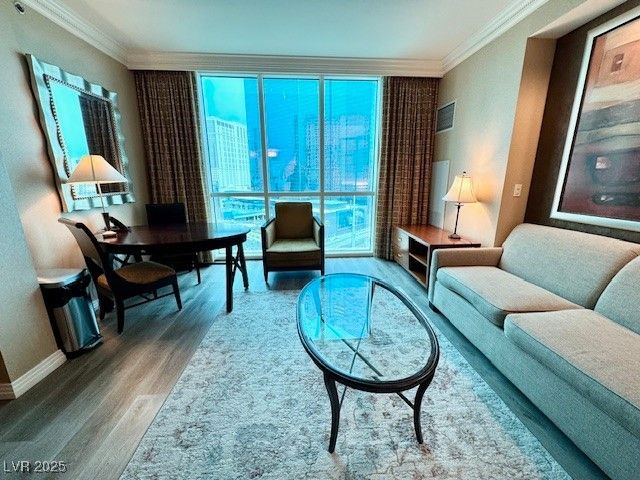 125 East Harmon Avenue 1003, Las Vegas, NV 89109