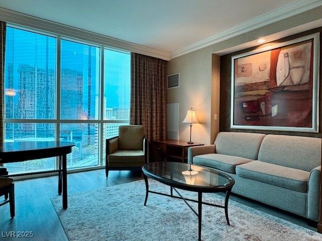 125 East Harmon Avenue 1003, Las Vegas, NV 89109