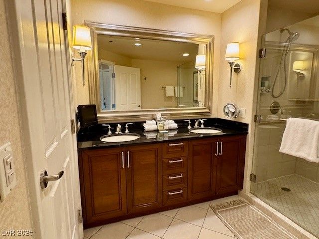 125 East Harmon Avenue 1003, Las Vegas, NV 89109