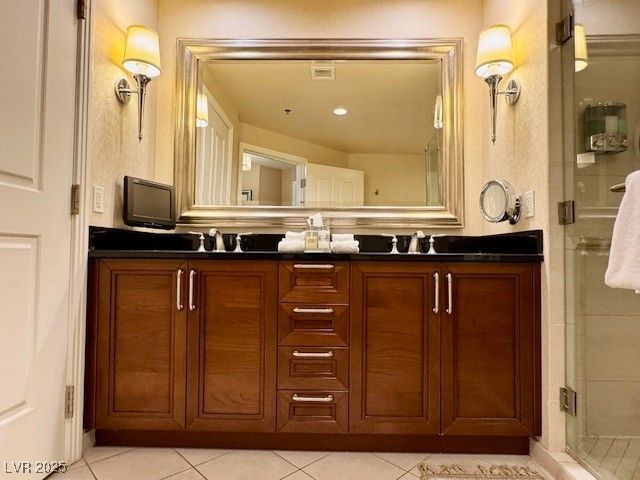 125 East Harmon Avenue 1003, Las Vegas, NV 89109