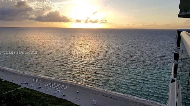 4779 Collins Avenue 2708, Miami Beach, FL 33140