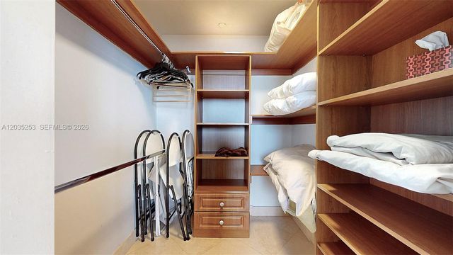 4779 Collins Avenue 2708, Miami Beach, FL 33140