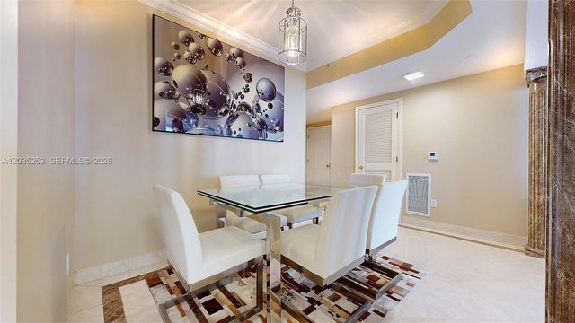 4779 Collins Avenue 2708, Miami Beach, FL 33140