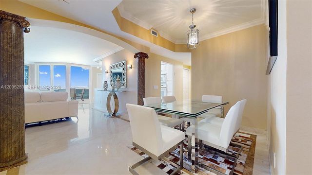 4779 Collins Avenue 2708, Miami Beach, FL 33140
