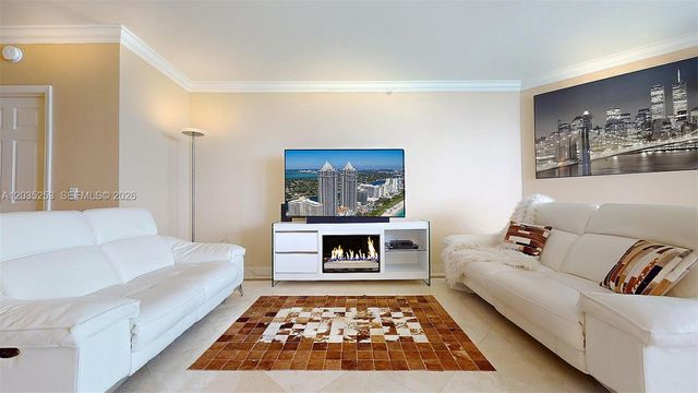 4779 Collins Avenue 2708, Miami Beach, FL 33140